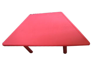 MESA TRAPEZOIDAL ROJA H=48